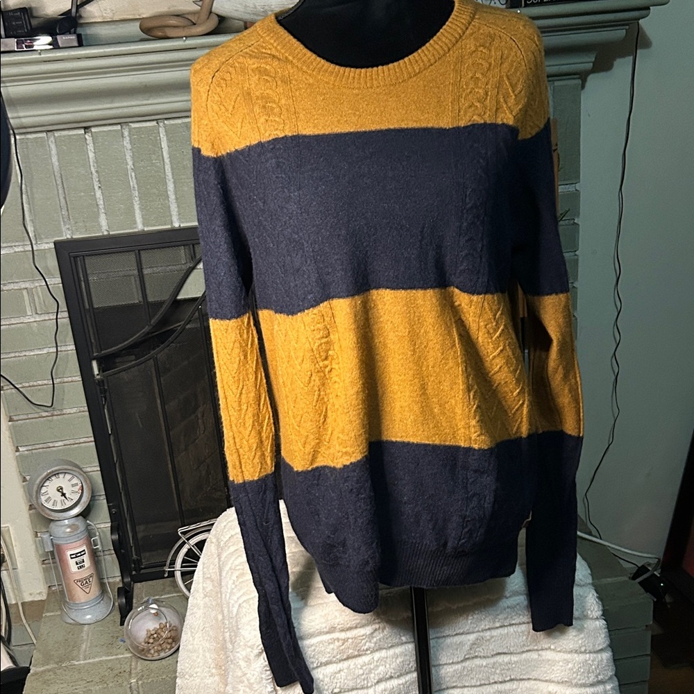 US. Polo Assn. branded sweater 80% lamb wool